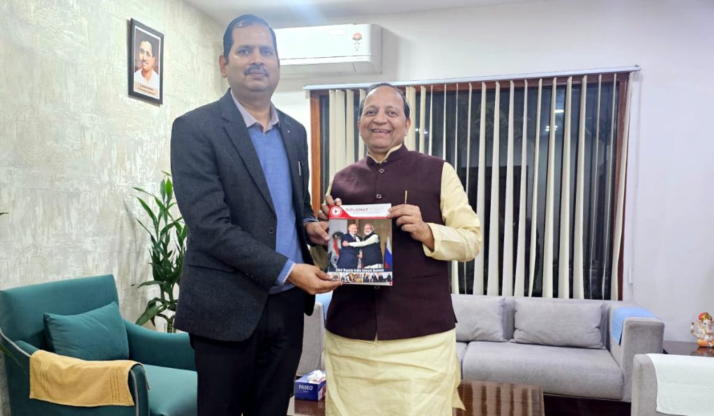 Arun Kumar Singh and Kranti Shekhar Singh